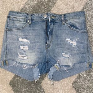 JUST USA JEAN SHORTS SIZE 28
